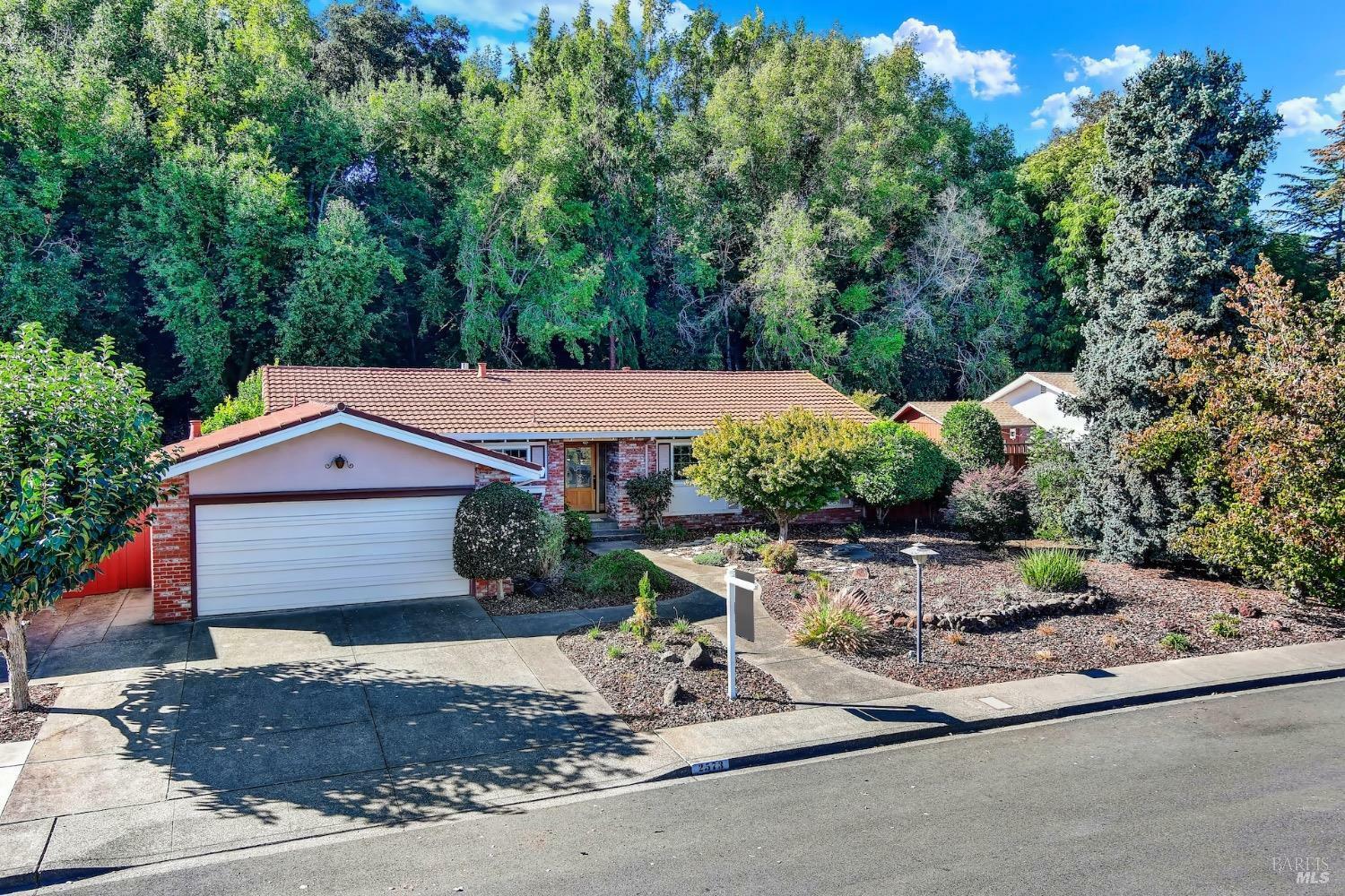 Property Photo: 2573 Rollingwood Drive CA 94558