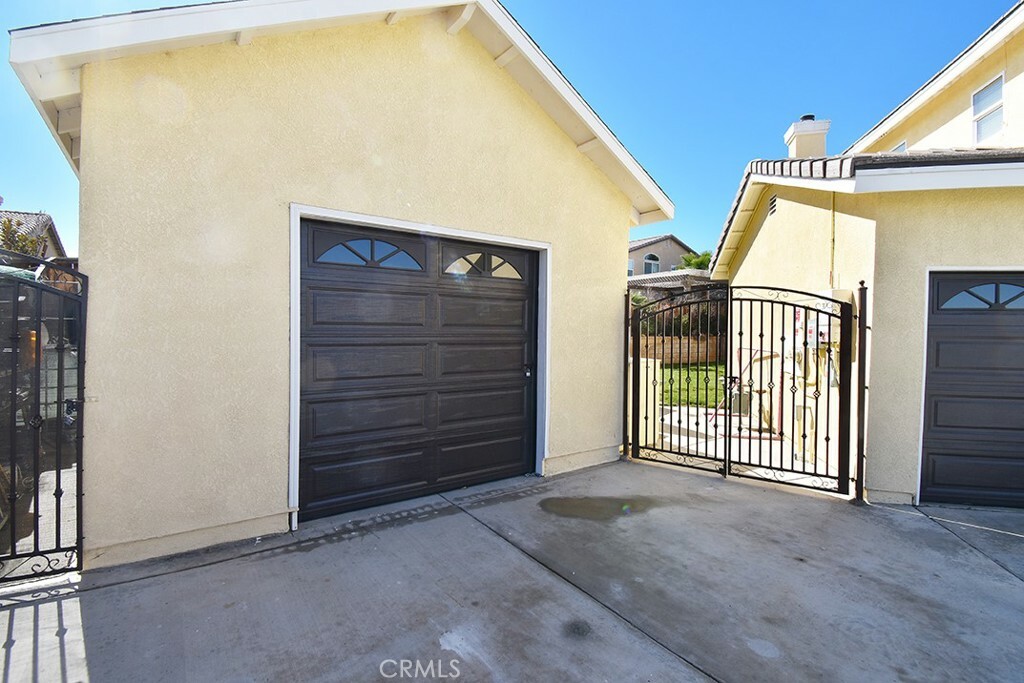 Property Photo:  11930 Russell Court  CA 92392 