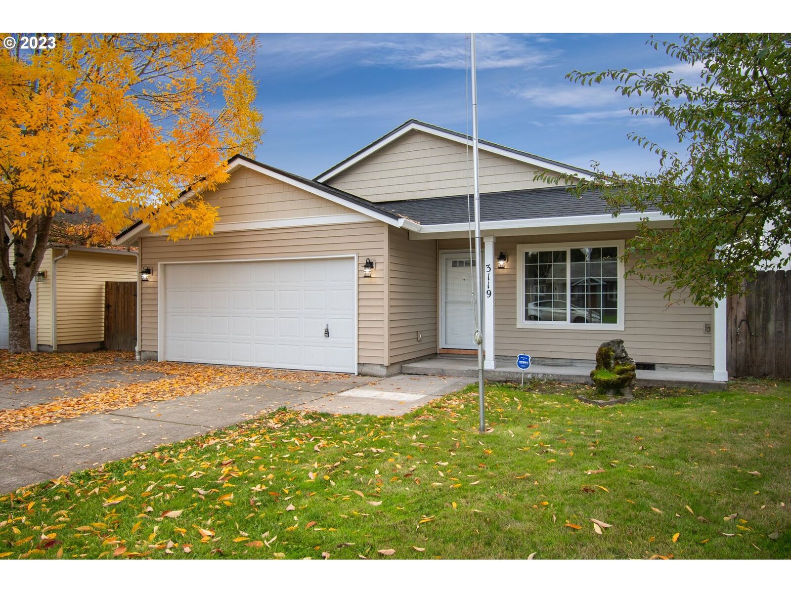 Property Photo: 3119 Dover St WA 98632