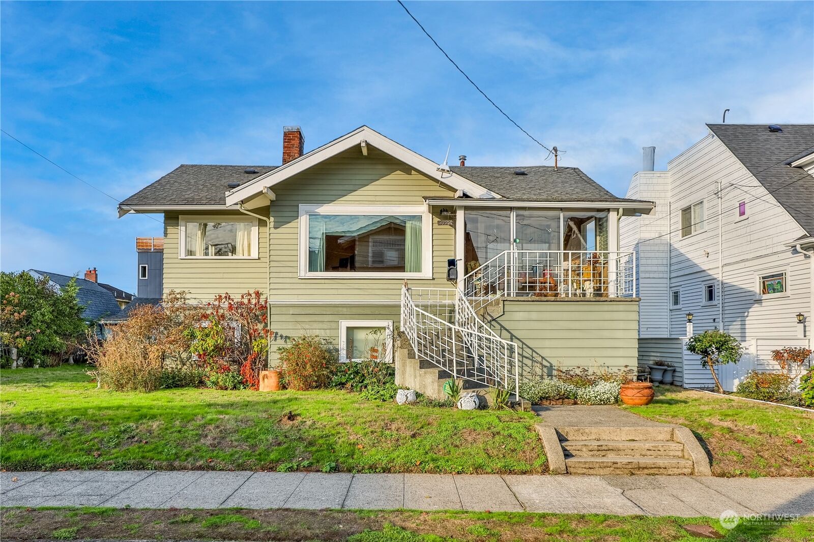 MLS#2175117: 3722 SW Grayson Street, Seattle, WA 98126