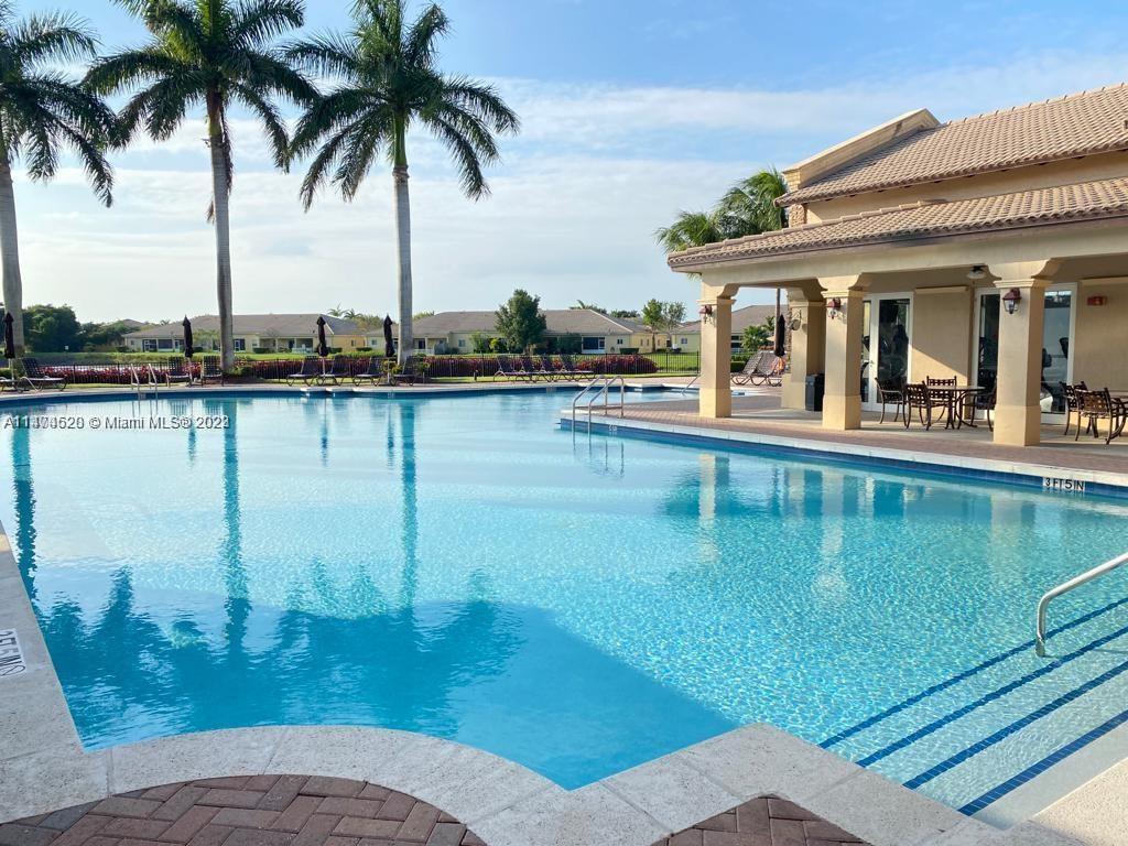 Property Photo:  975 NE 33rd Ter 203  FL 33033 