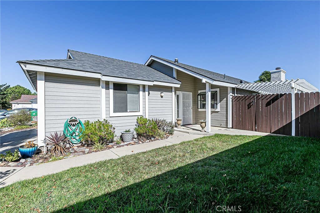 Property Photo:  1722 Canyon Drive  CA 93454 