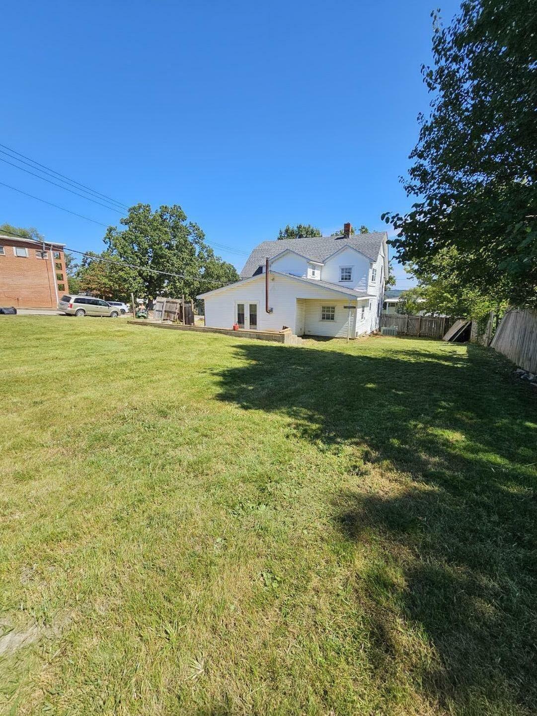 Property Photo:  204 S 6th Street  MO 65791 