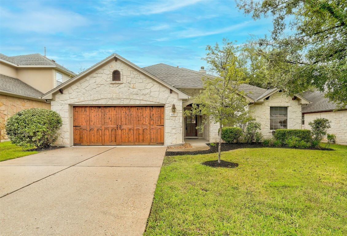 Property Photo:  6012 York Bridge Circle  TX 78749 