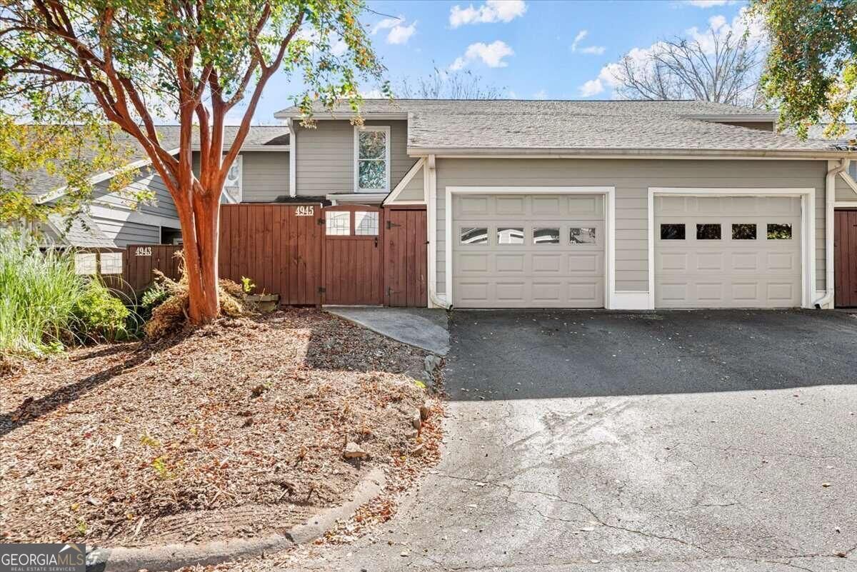 Property Photo:  4945 Meadow Lane  GA 30068 