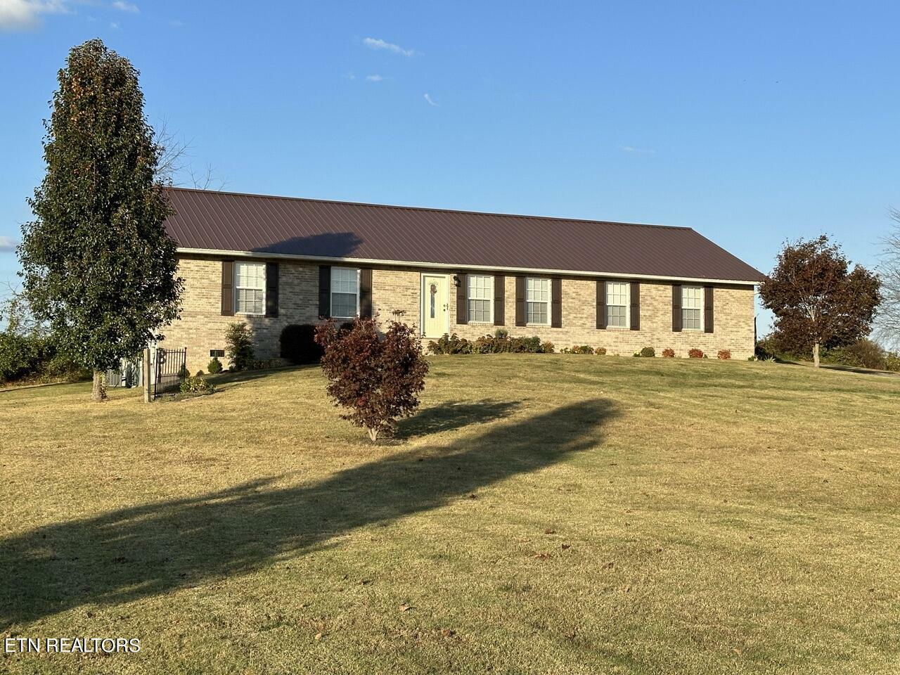 Property Photo:  915 Red Oak Lane  TN 37725 