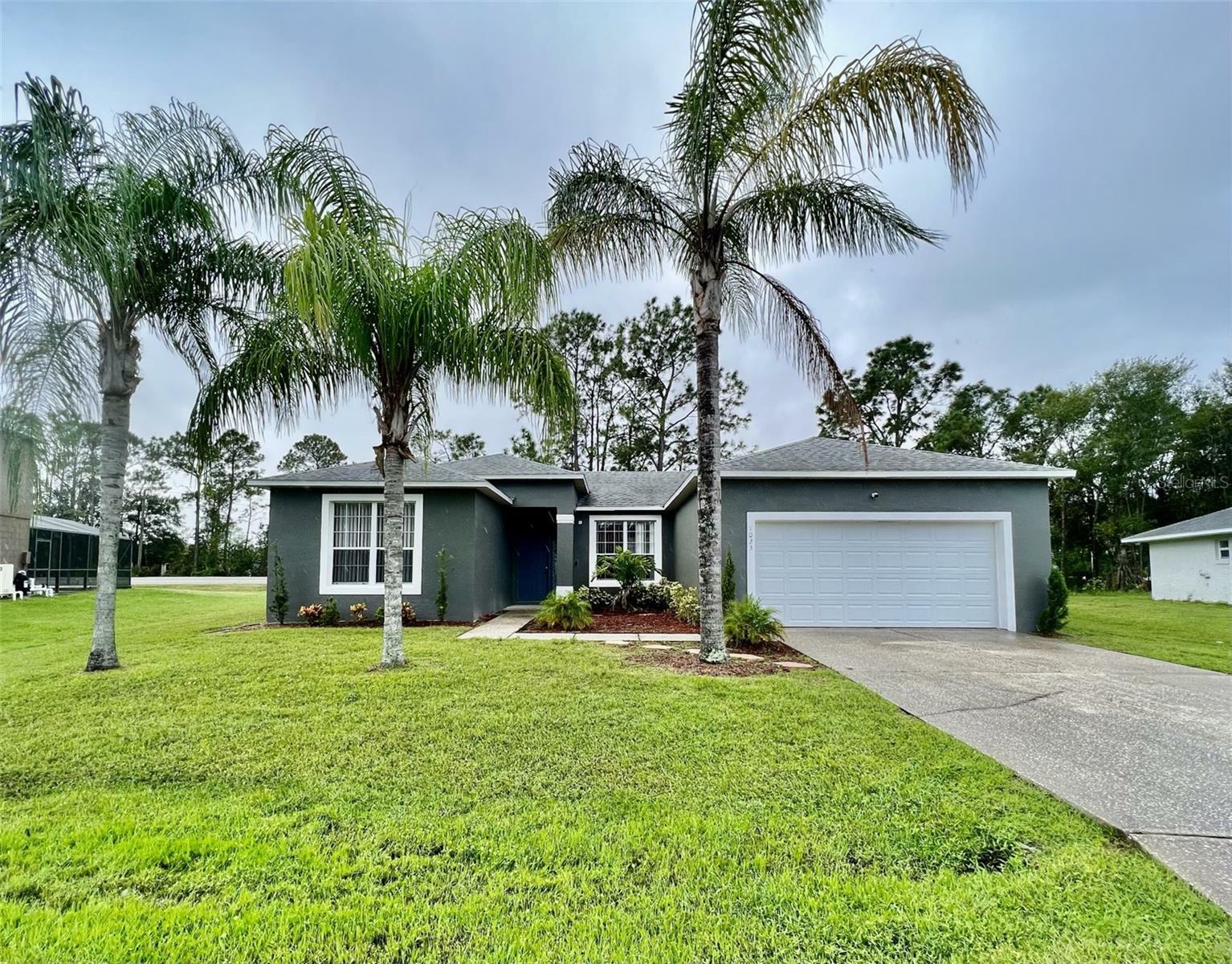 Property Photo:  1023 Embrun Court  FL 34759 