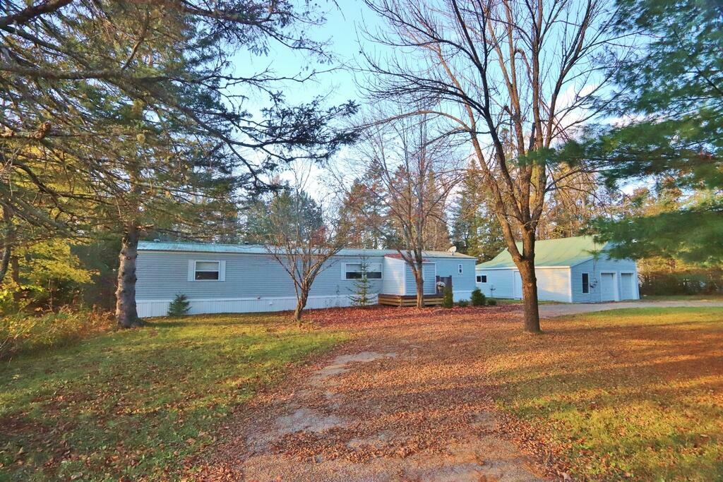 Property Photo: 978 Eastern Avenue ME 04429