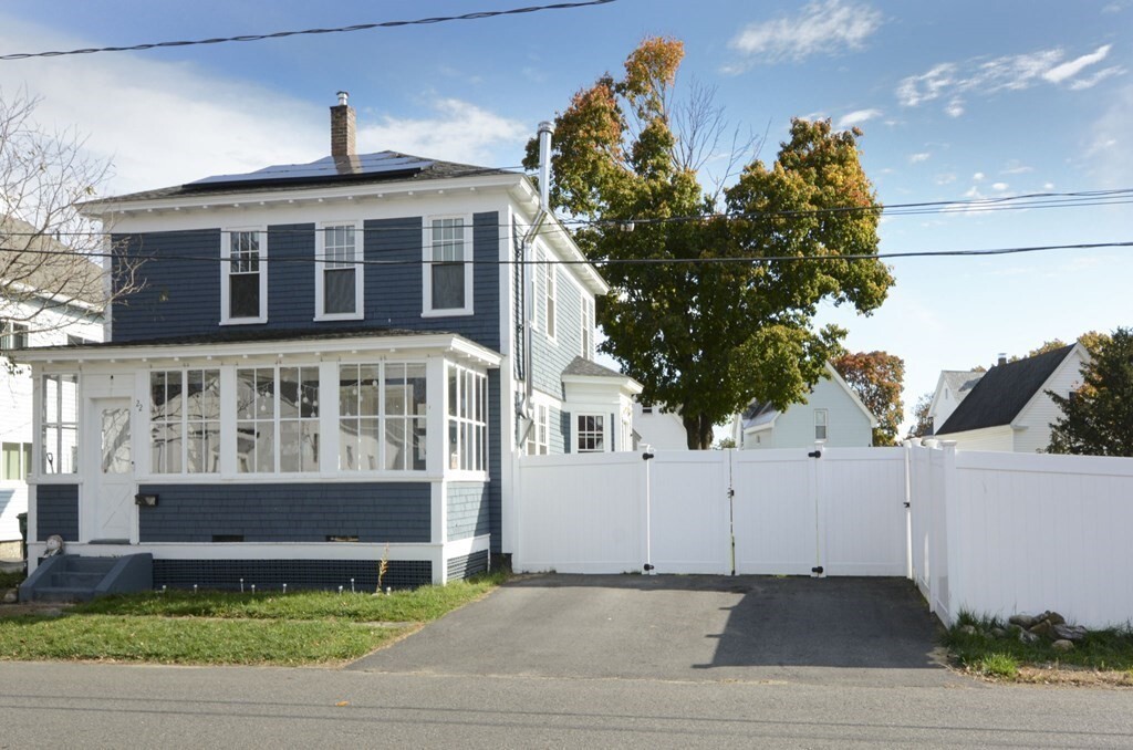 Property Photo:  22 Matthew St  MA 01420 