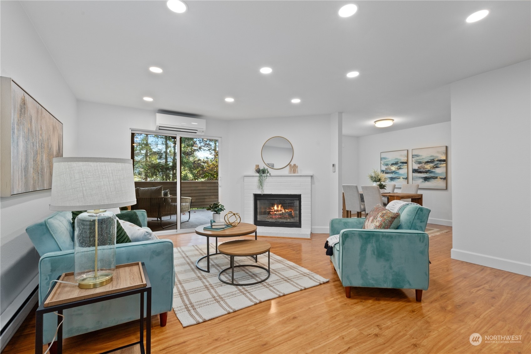 Property Photo: 10522 NE 32nd Place J101 WA 98004