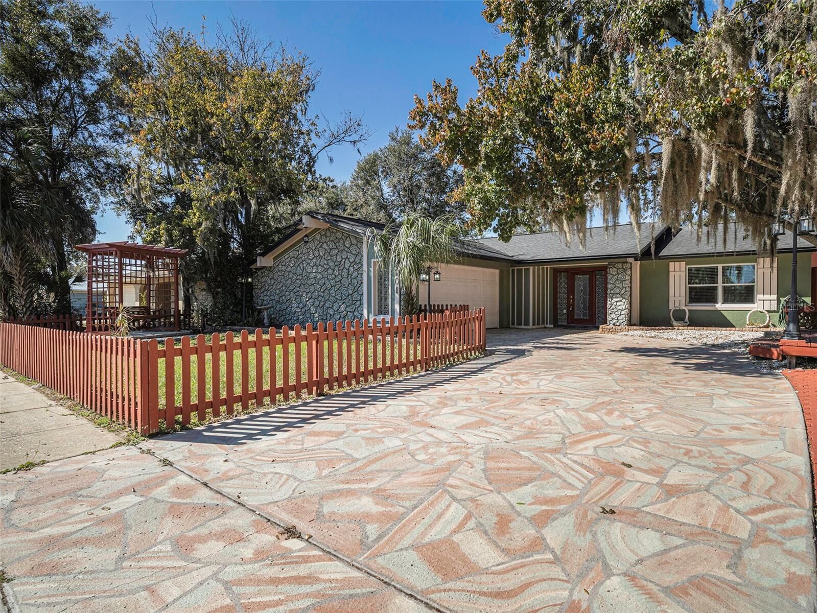 Property Photo:  3701 Coppertree Circle  FL 33511 