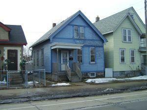 Property Photo: 2615 W Lincoln Ave WI 53215