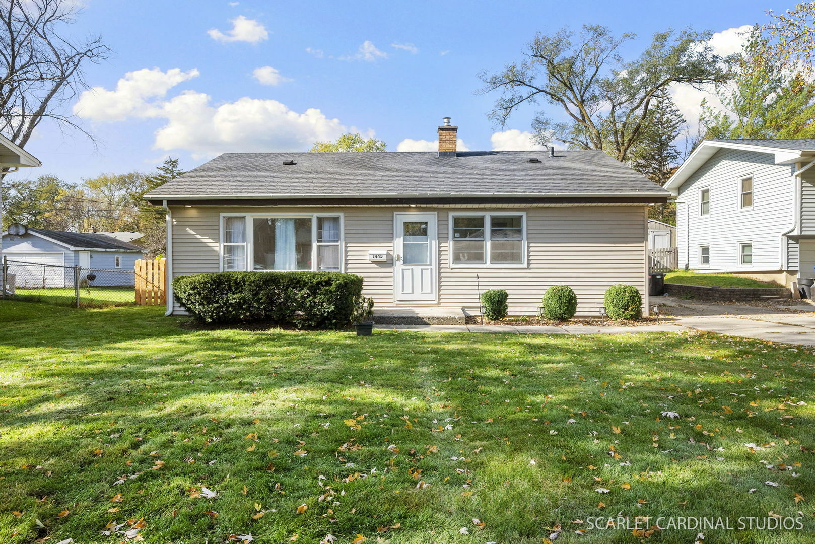 Property Photo:  1445 N Webster Street  IL 60563 