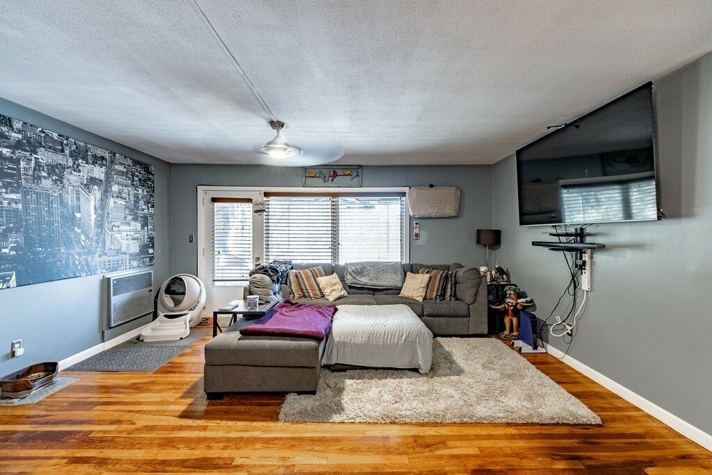 Property Photo:  95 Park Ave 12  MA 01089 