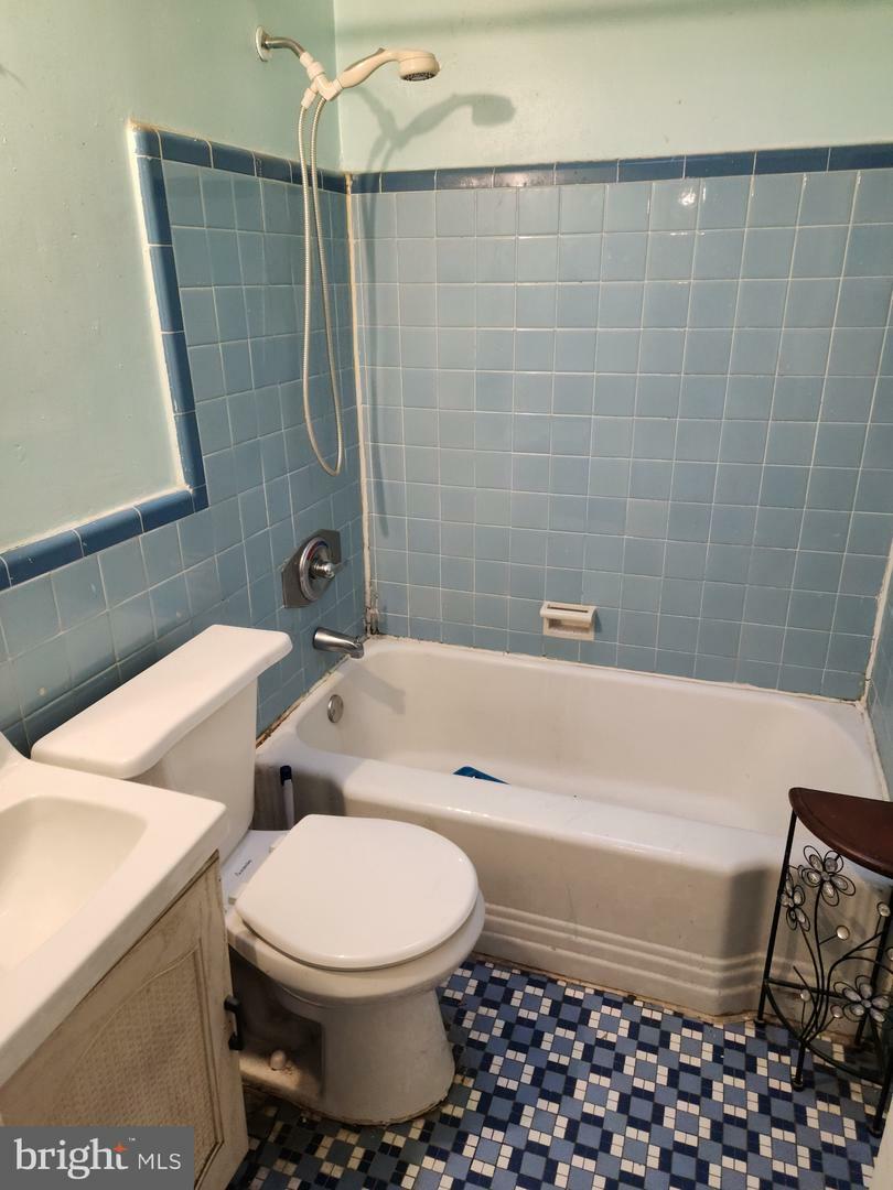 Property Photo: 6033 Belden Street PA 19149