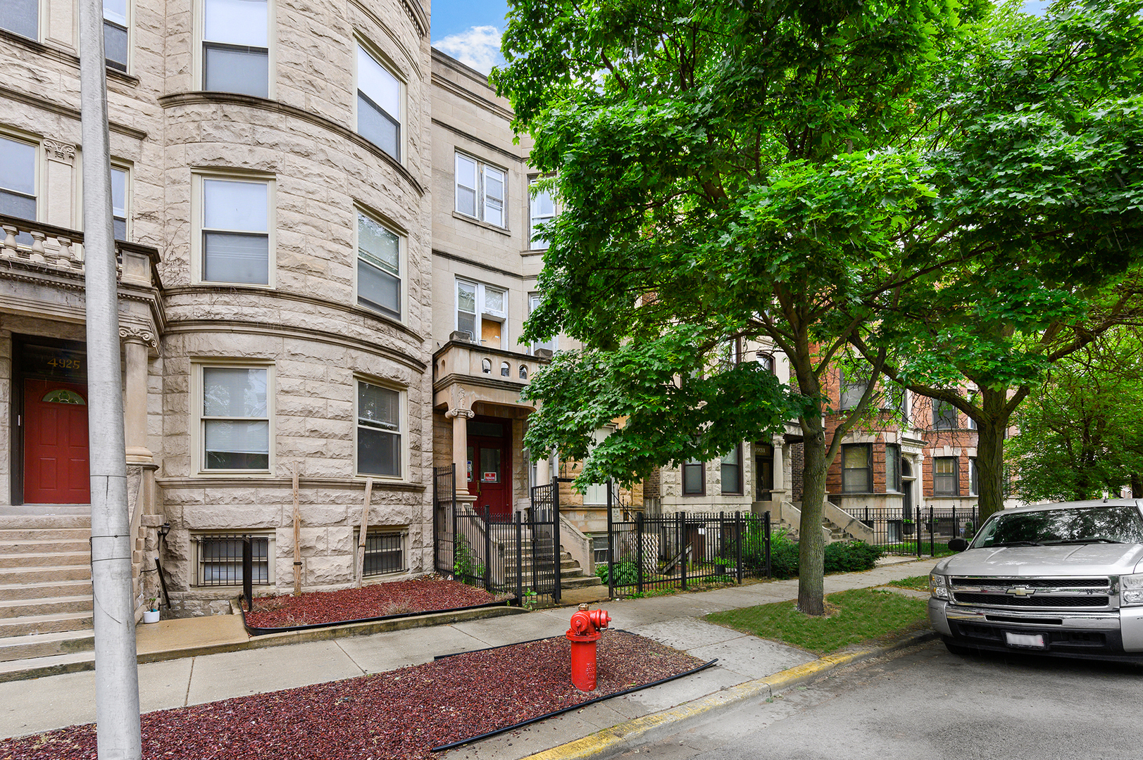 Property Photo:  4929 S Vincennes Avenue 2F  IL 60615 