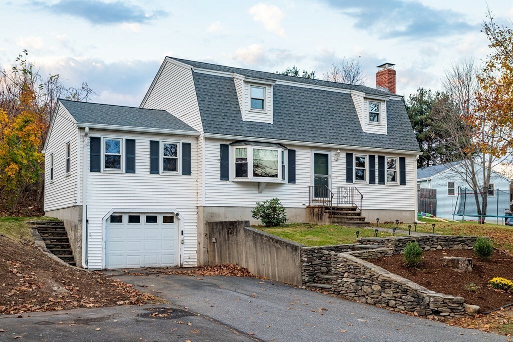 Property Photo:  39 Peach Tree Ln  MA 01453 