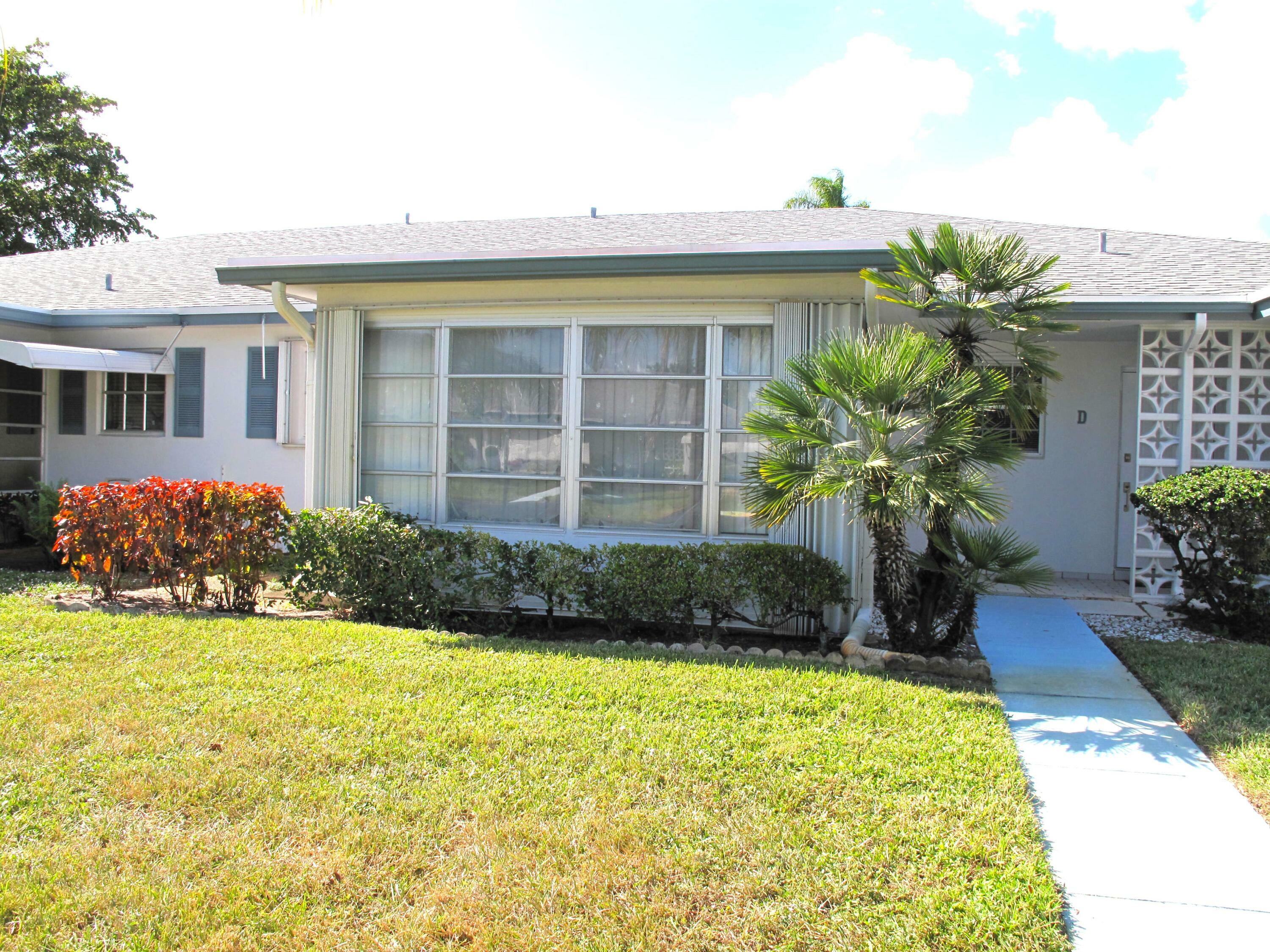 Property Photo:  1192 S Drive Circle C  FL 33445 