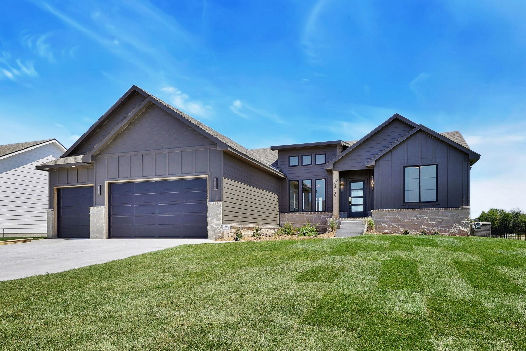 Property Photo:  2530 N Bluestone St  KS 67002 