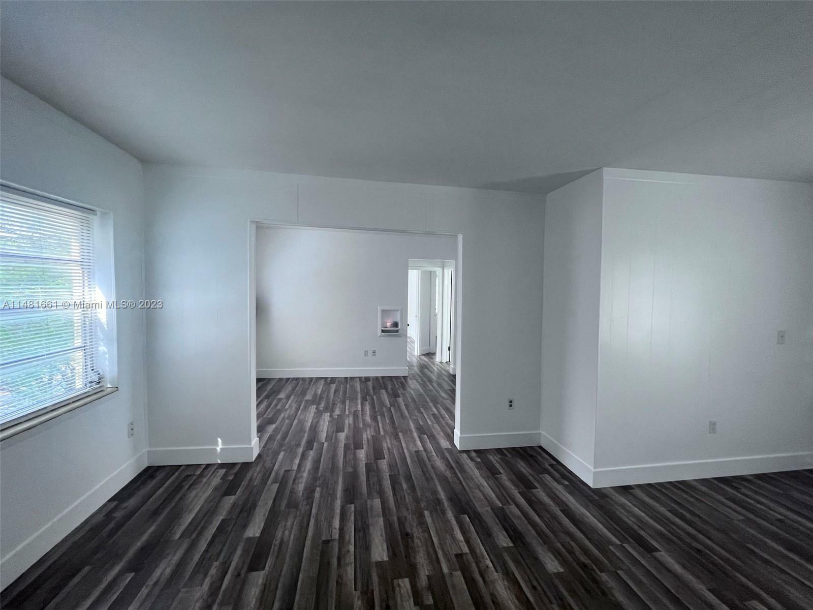 Property Photo:  291 Navarre Ave 4  FL 33134 