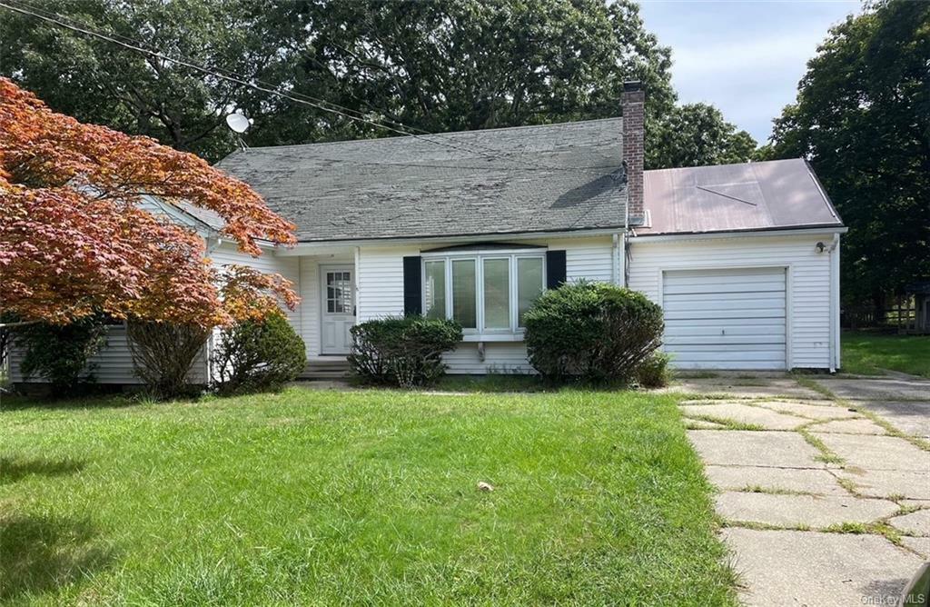 Property Photo: 127 Belleview Avenue NY 11934
