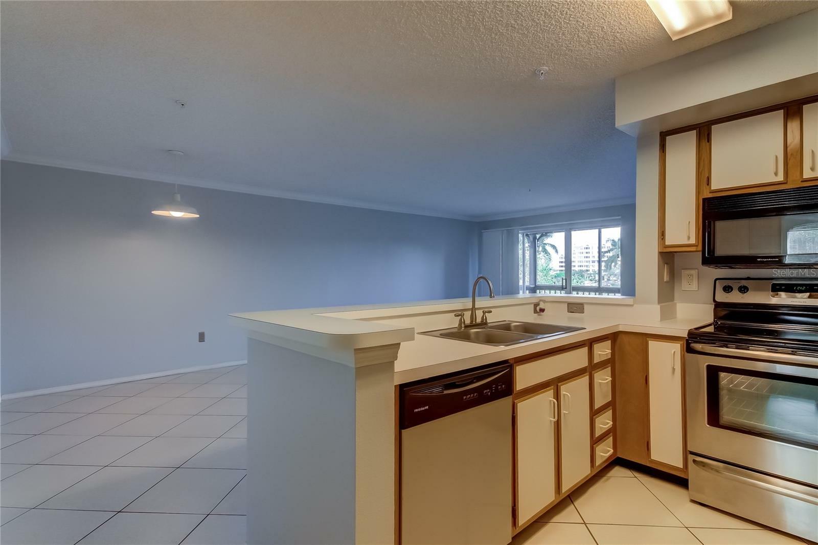 Property Photo:  2400 Feather Sound Drive 1322  FL 33762 