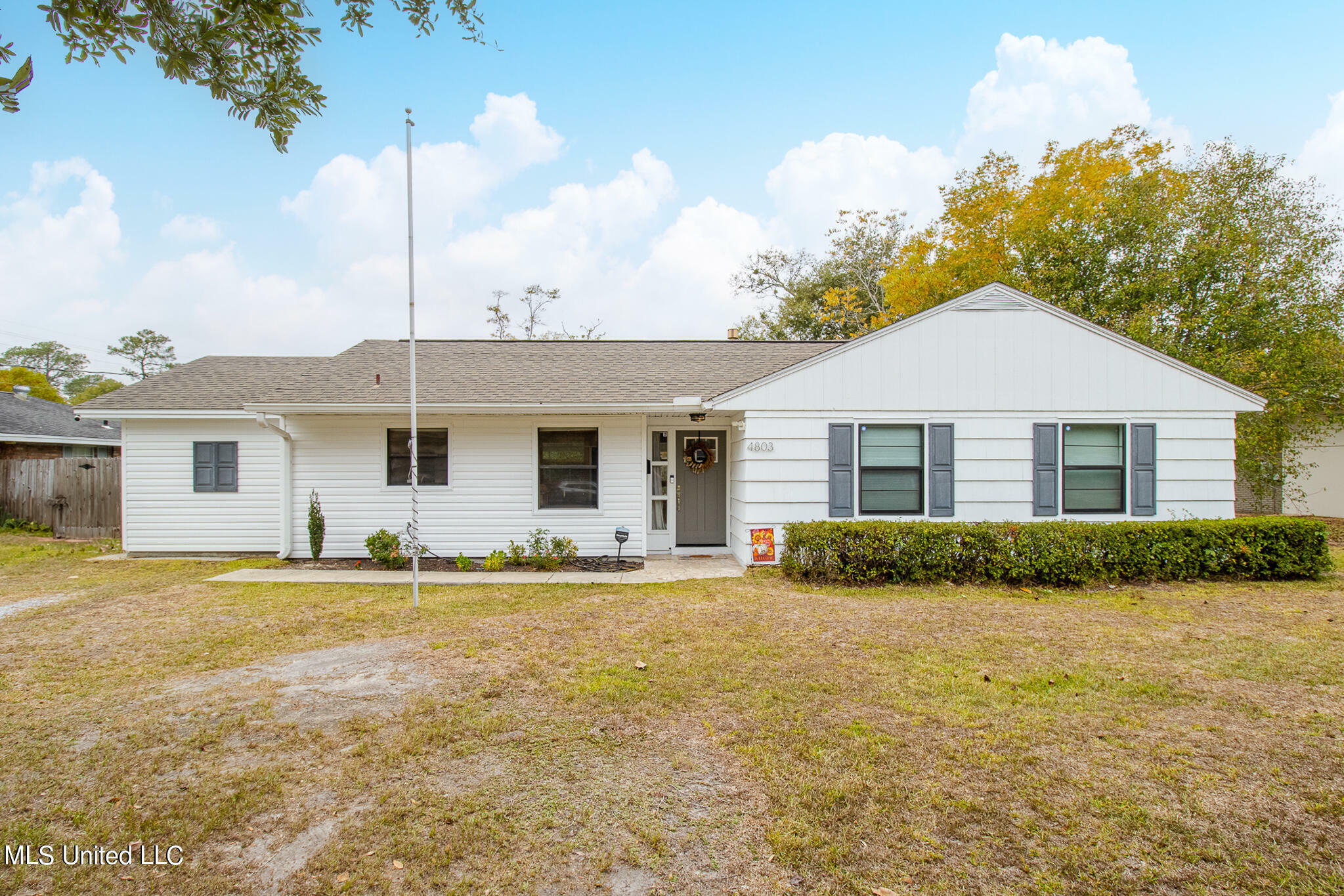 Property Photo:  4803 Jefferson Avenue  MS 39507 