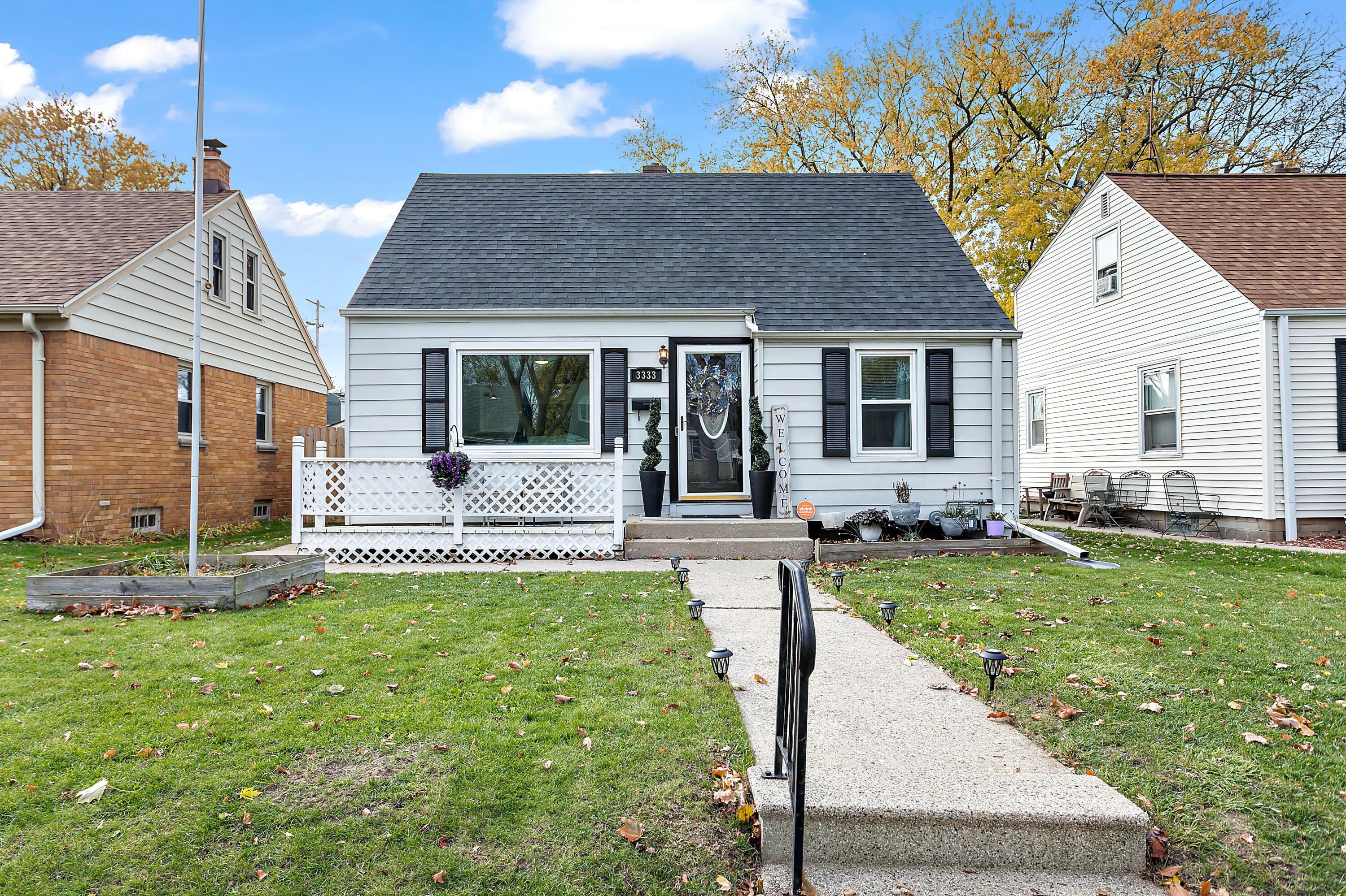 Property Photo: 3333 N 89th St WI 53222