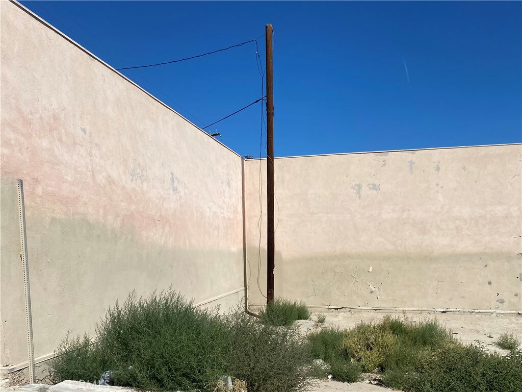 Property Photo: 16886 C Street CA 92395