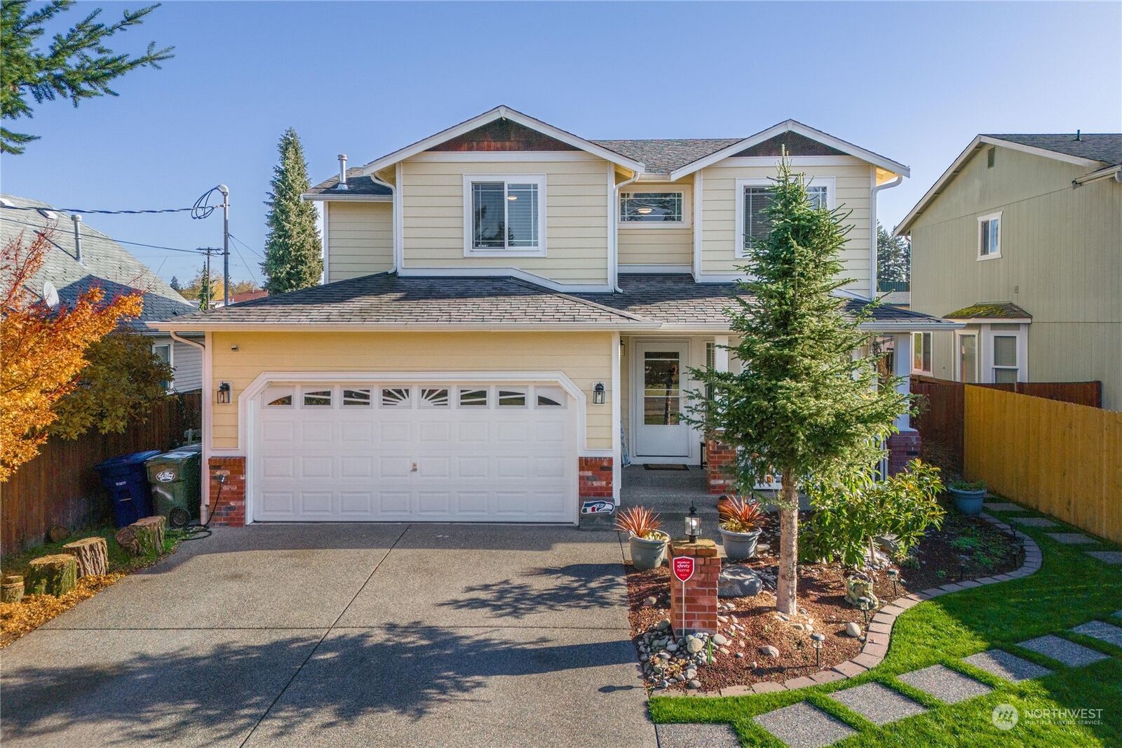 House for sale in Spanaway 16907 4th Avenue S, Spanaway, WA 98387