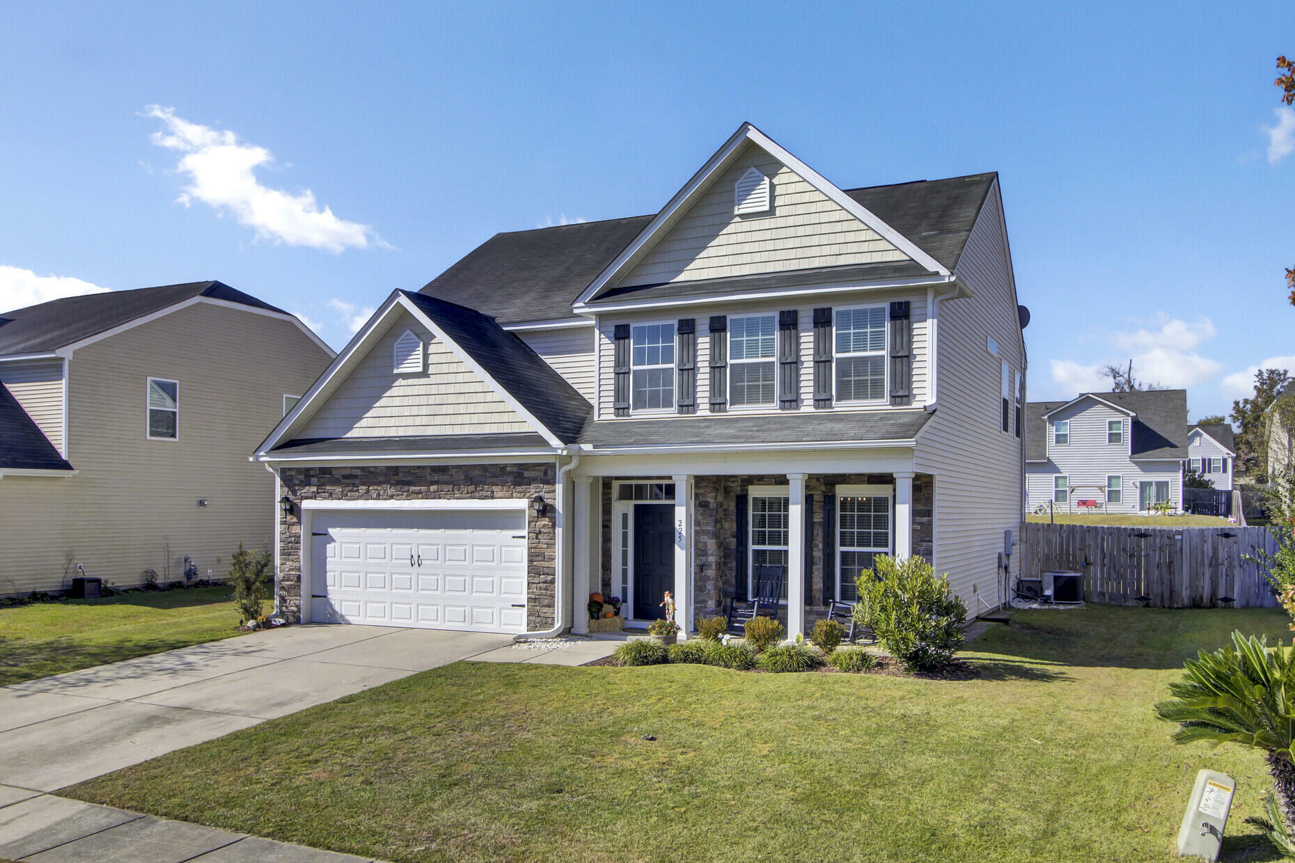 Property Photo: 225 Donatella Drive SC 29445