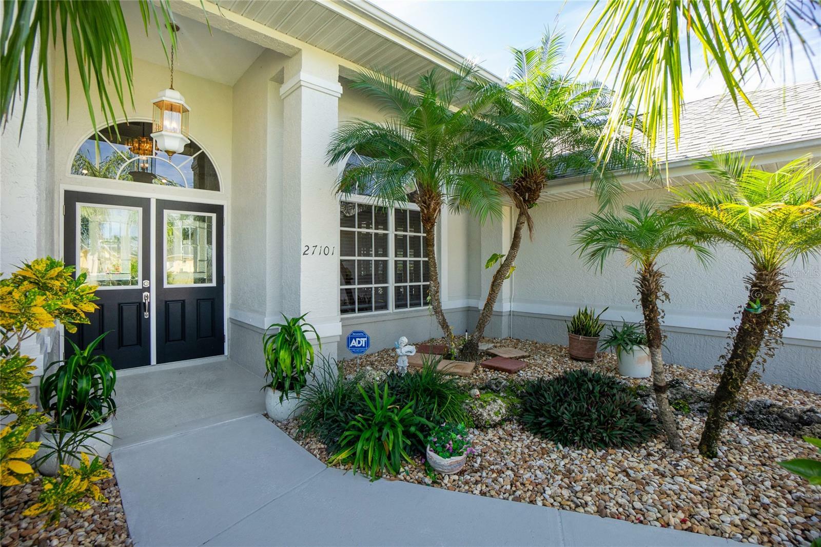 Property Photo: 27101 Tierra Del Fuego Circle FL 33983
