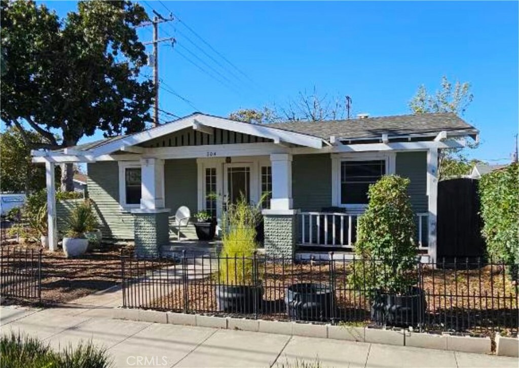 Property Photo: 304 N. Waverly St CA 92866