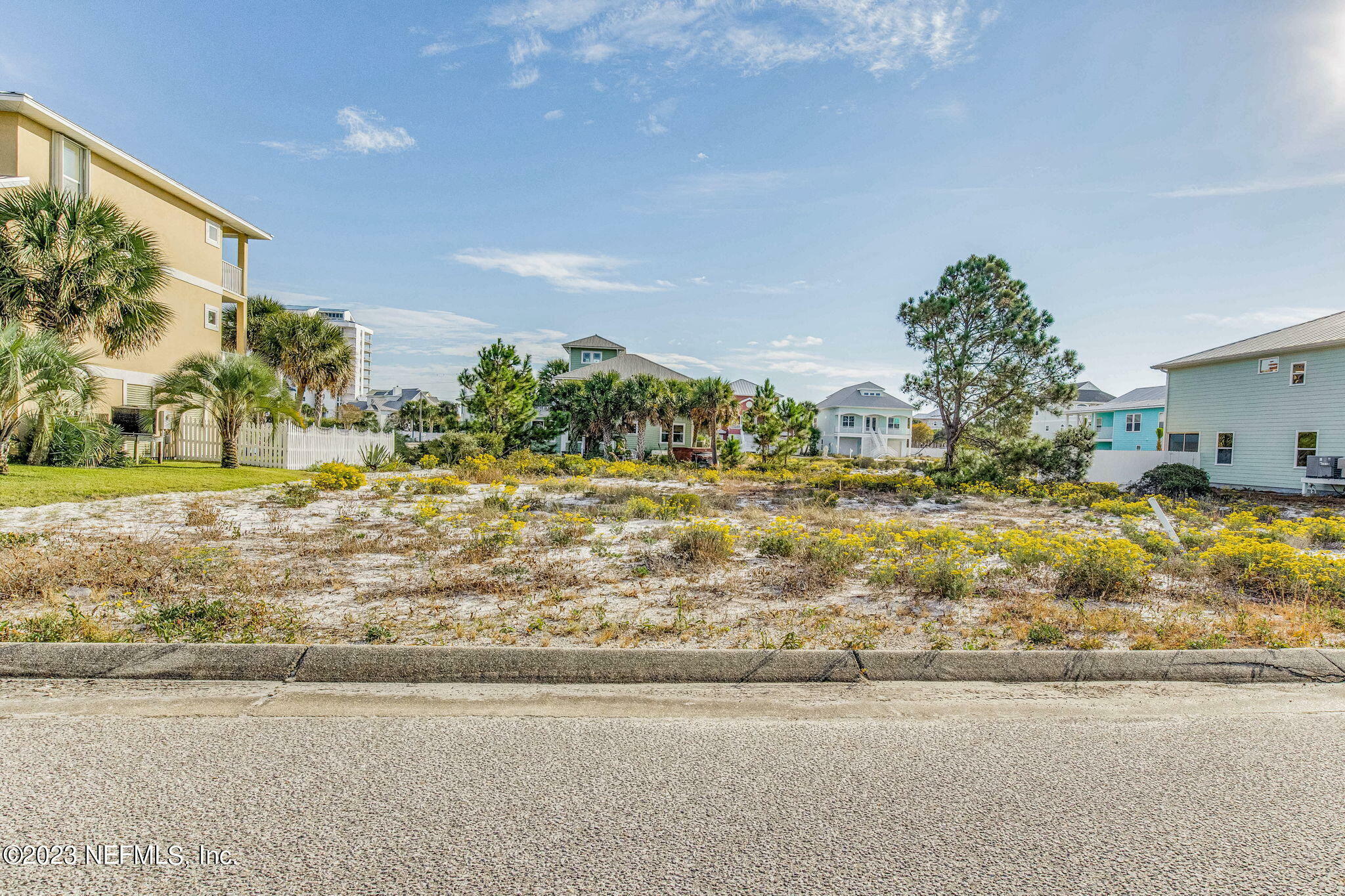 Property Photo:  909 Nautilus Court  FL 32507 