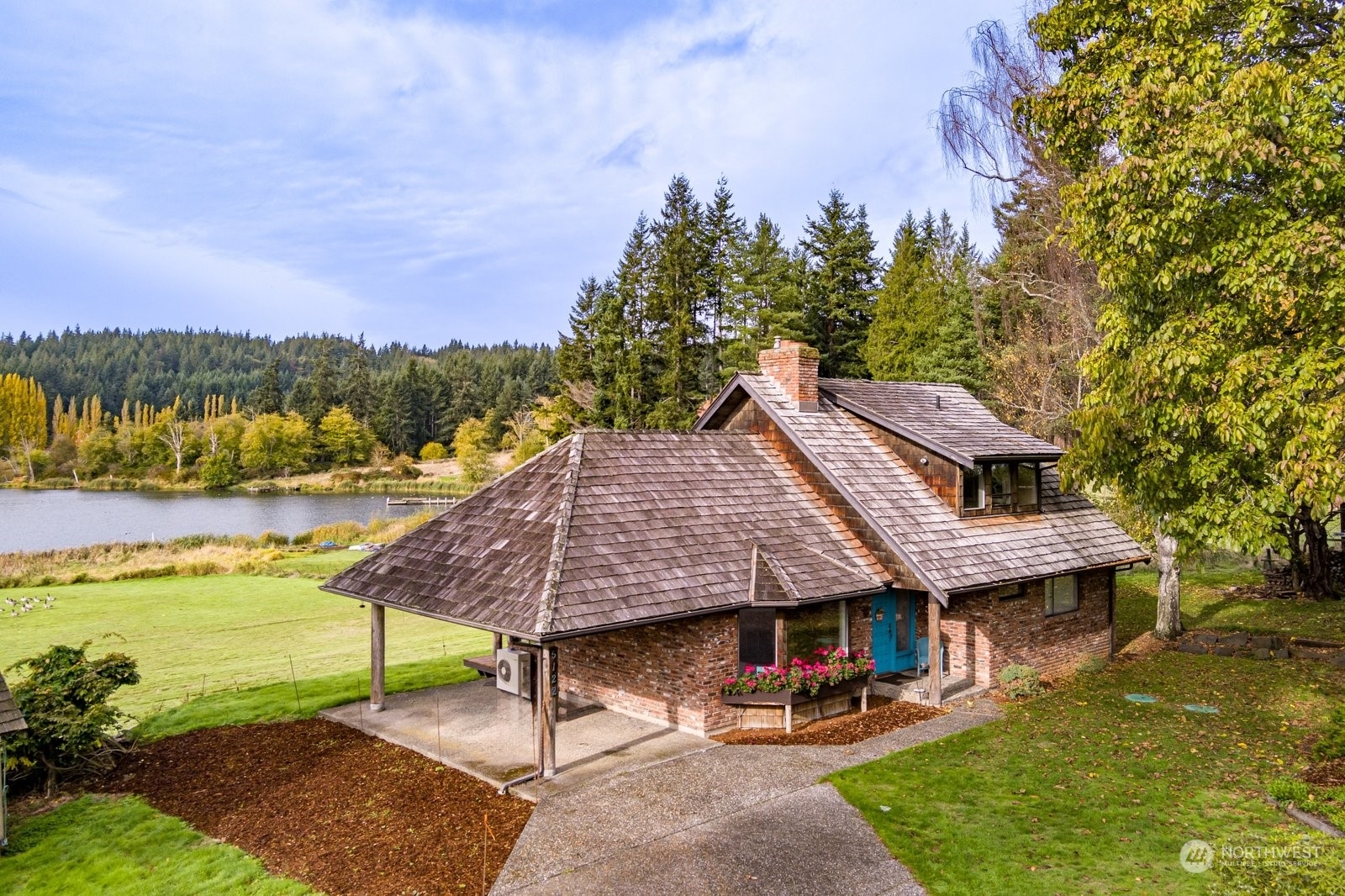 Property Photo:  5122 Bayview Road  WA 98260 