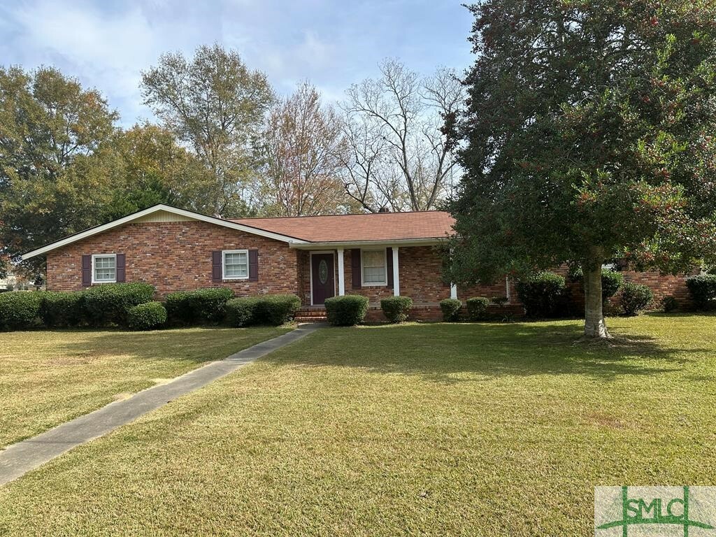 Property Photo:  812 Clyde Boulevard  GA 30474 