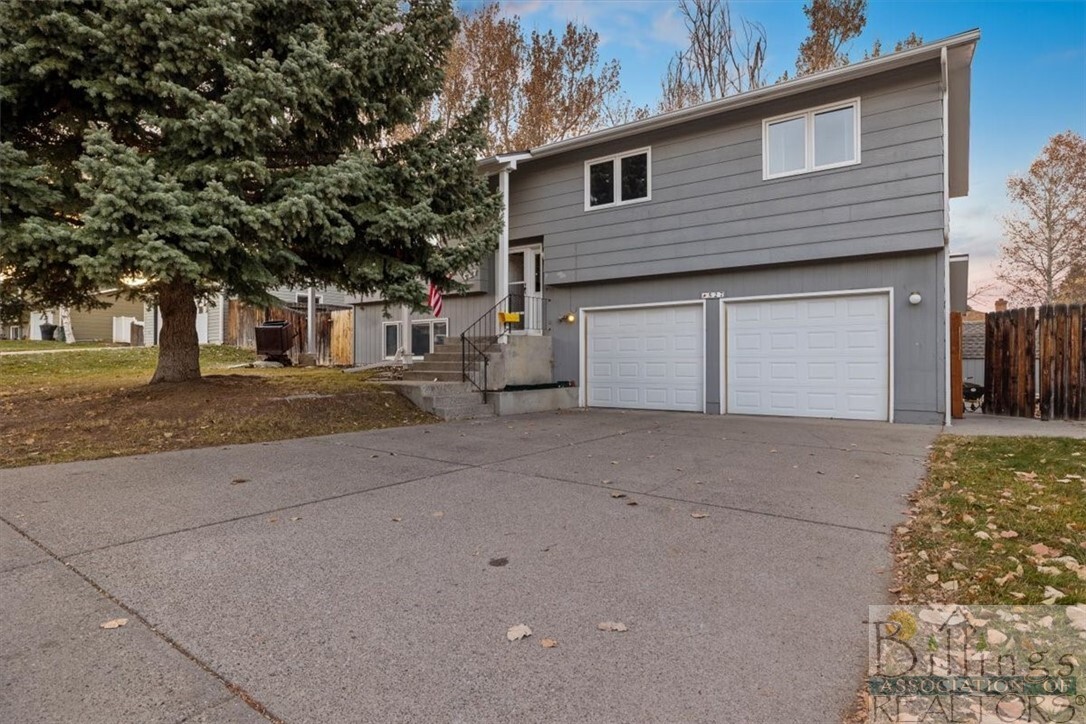 Property Photo:  527 Declaration Avenue  MT 59105 