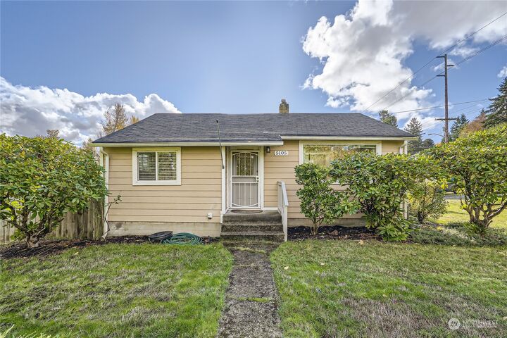 3 bed Seatac home for sale 5105 S 170th Street, Seatac, WA 98188