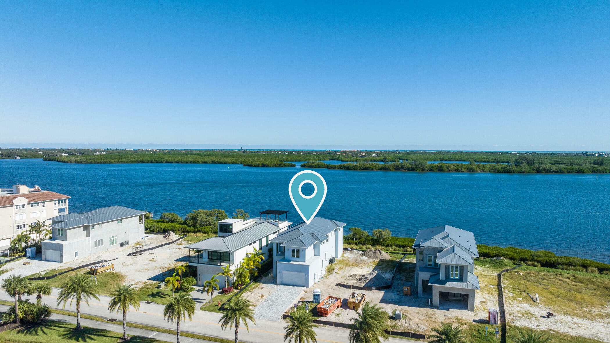 Property Photo:  4842 S Harbor Drive  FL 32967 