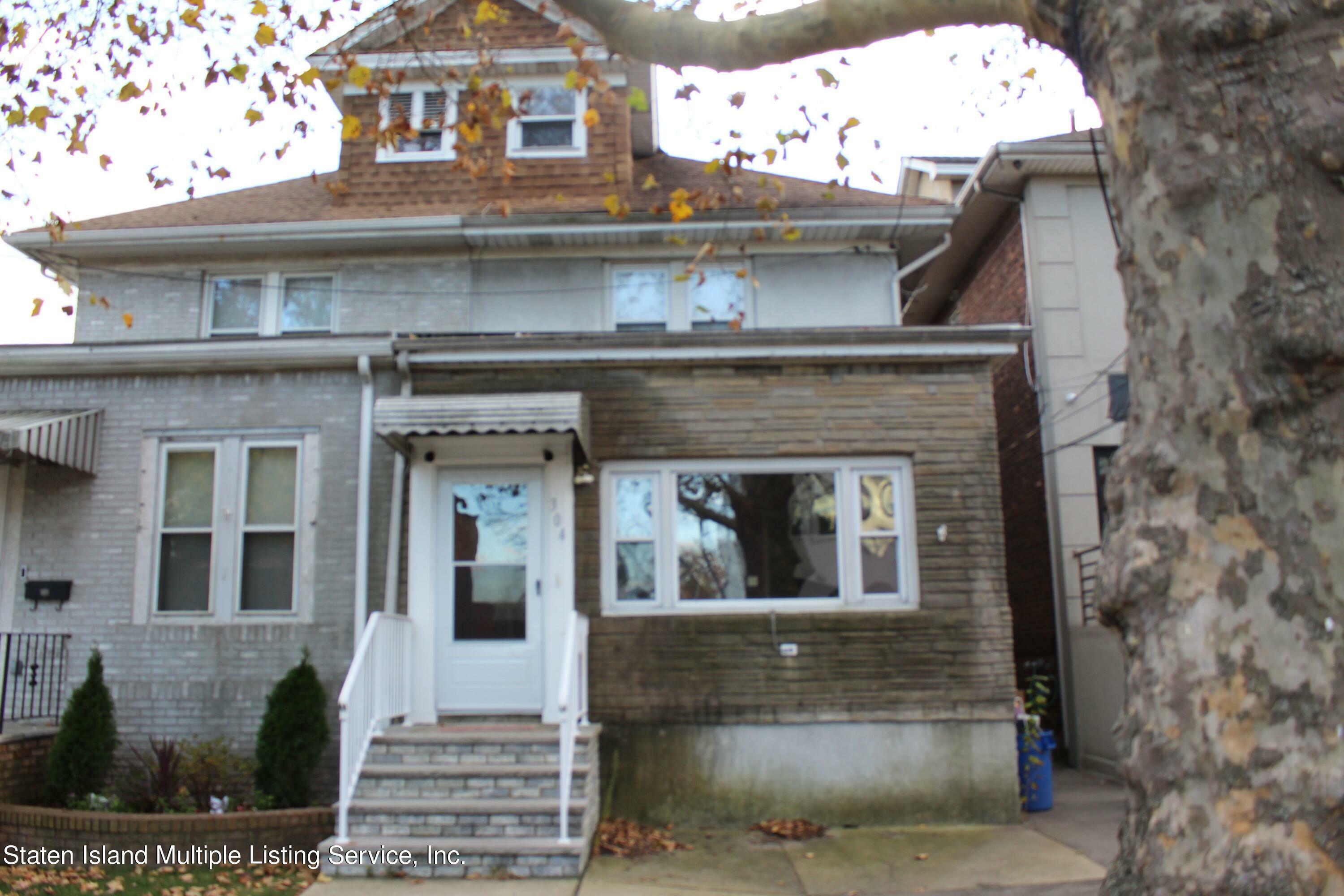 Property Photo:  304 Cromwell Avenue  NY 10305 