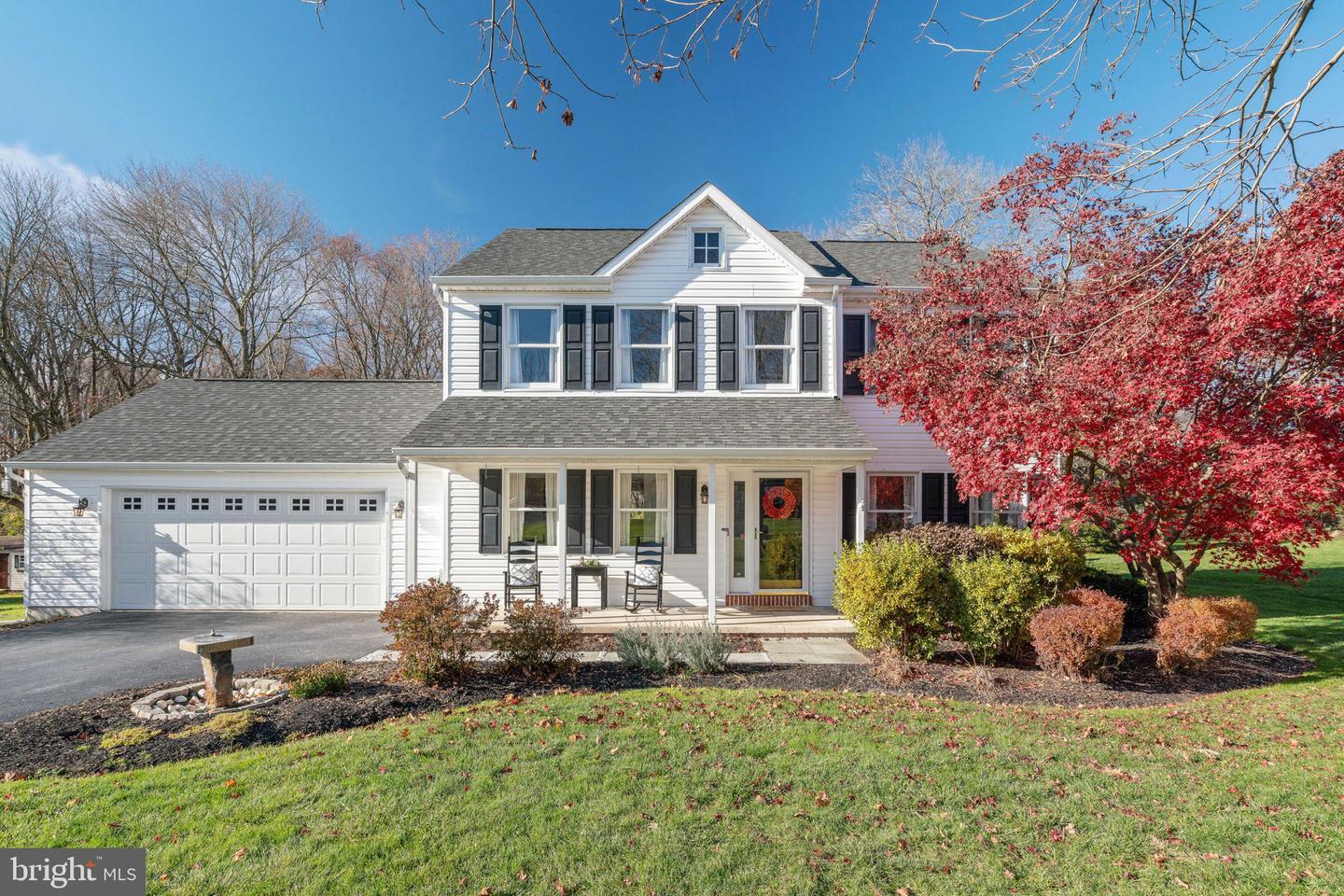 Property Photo: 858 Shaumont Drive PA 19382