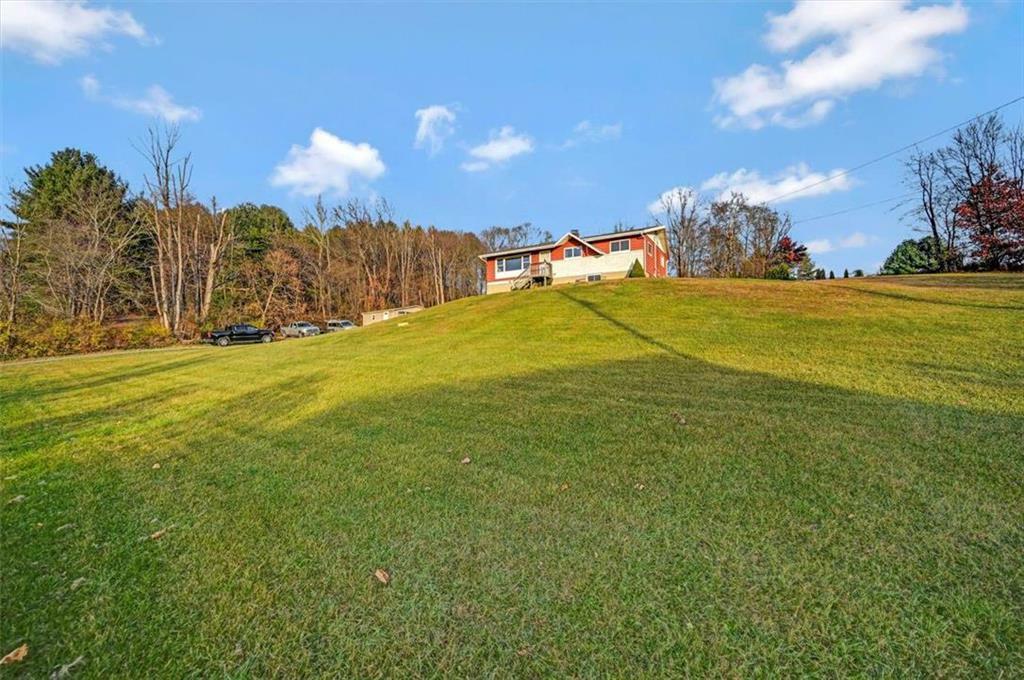 Property Photo:  116 Mountain View Drive  PA 18058 