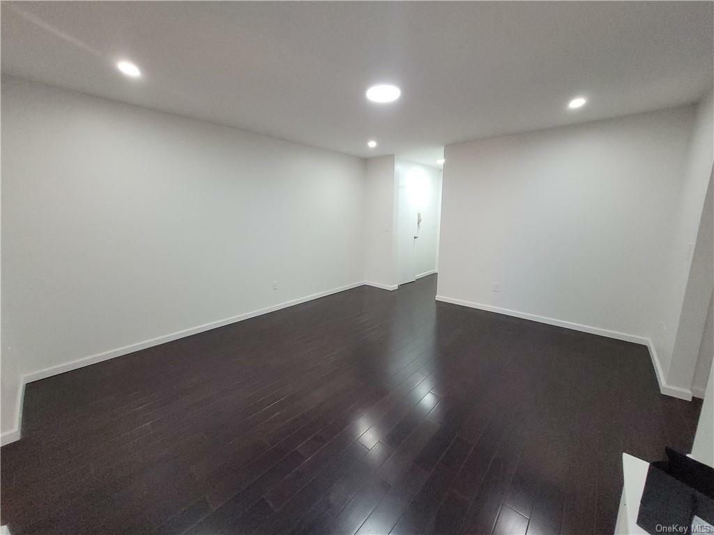 Property Photo:  305 6th Avenue 3C  NY 10803 