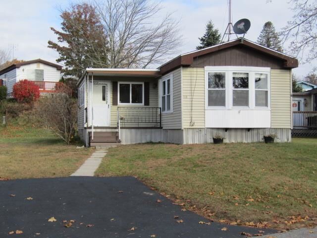 Property Photo:  290 Calef Highway D30  NH 03042 