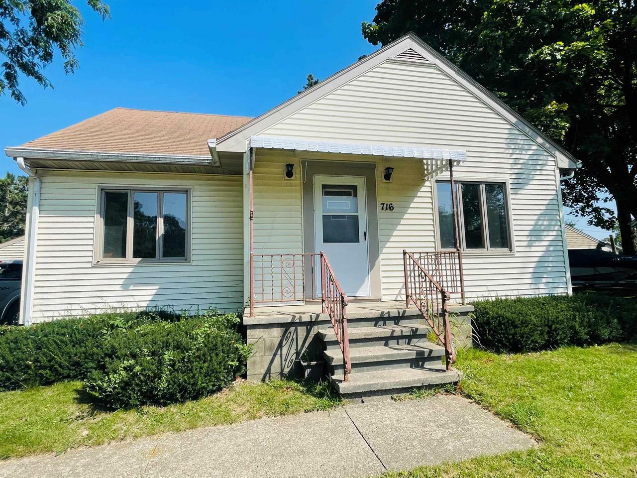 Property Photo:  716 Scott Street  WI 53916 