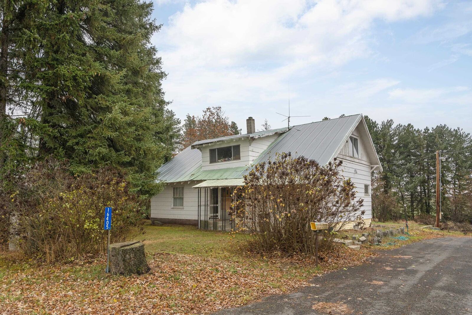 House for sale in Cheney 16405 W Salnave Rd, Cheney, WA 99004