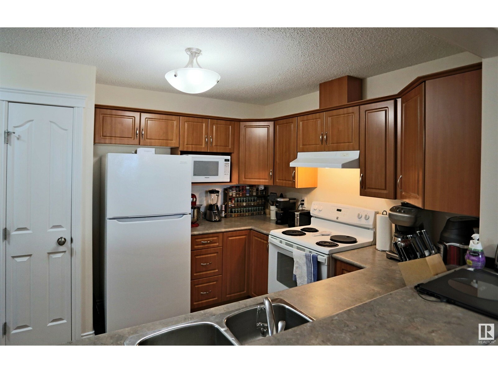 Property Photo:  #124 7801 Golf Course Rd  AB T7Z0C7 