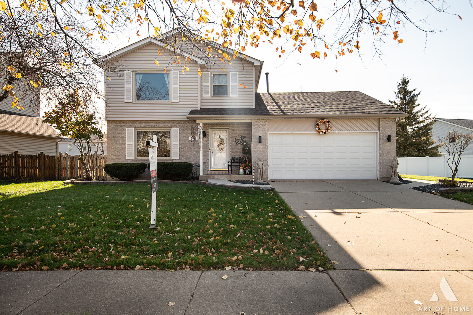 Property Photo: 5304 Oakbrook Drive IL 60586