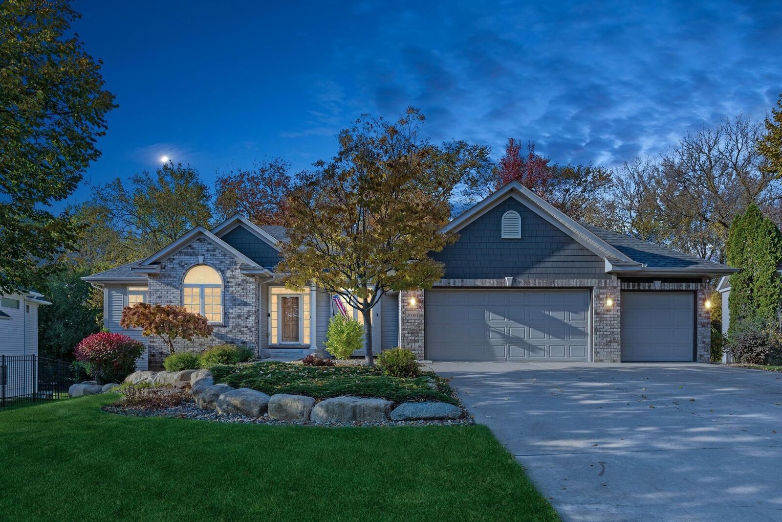 Property Photo:  20091 Erickson Path  MN 55024 
