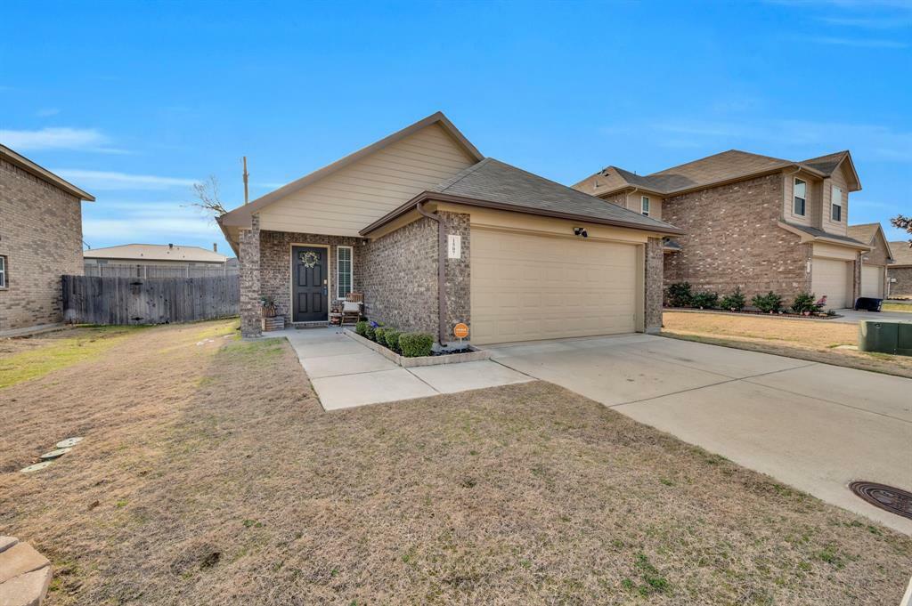 Property Photo:  1507 Blue Jay Drive  TX 75119 